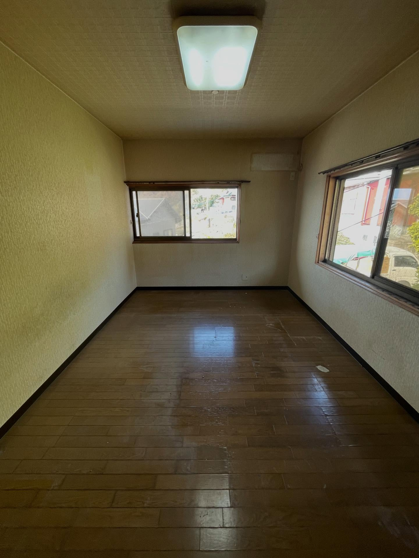 香川県三豊市は、美しい海の景色が広がる場所です。